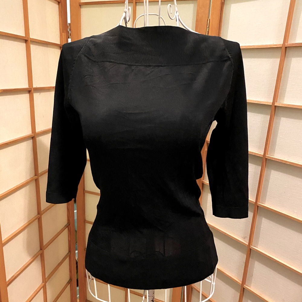 Black boat neck 3/4 sleeve slim t-shirt